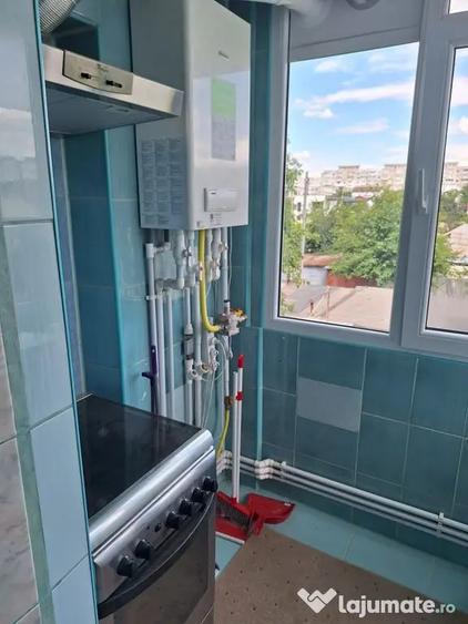 Apartament cu 2 camere decomandat, mobilat în Micro 17