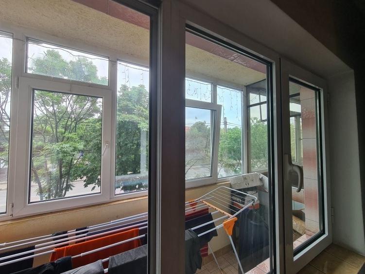 Apartament cu 3 camere decomandat în Cantacuzino
