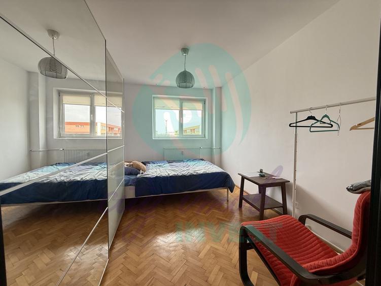 Apartament cu 3 camere semidecomandat în Câmpia Libertății