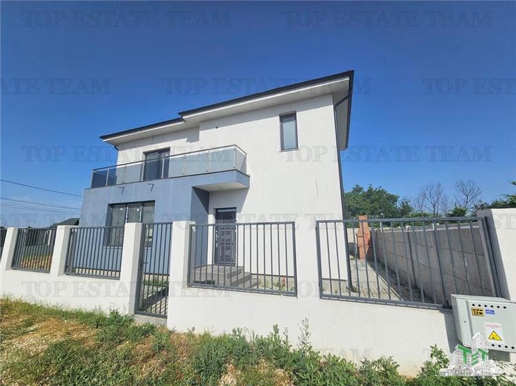Casă individuală cu 4 camere cu Canalizare în Ciorogârla