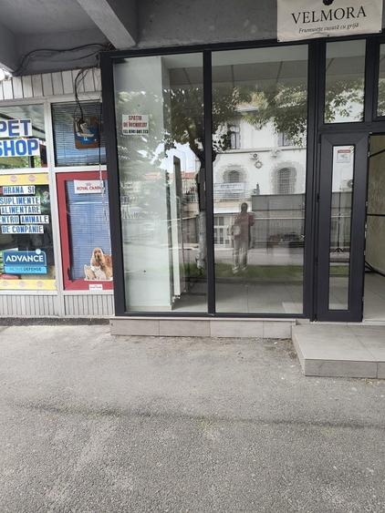 Spațiu comercial, de 22 mp, în Central