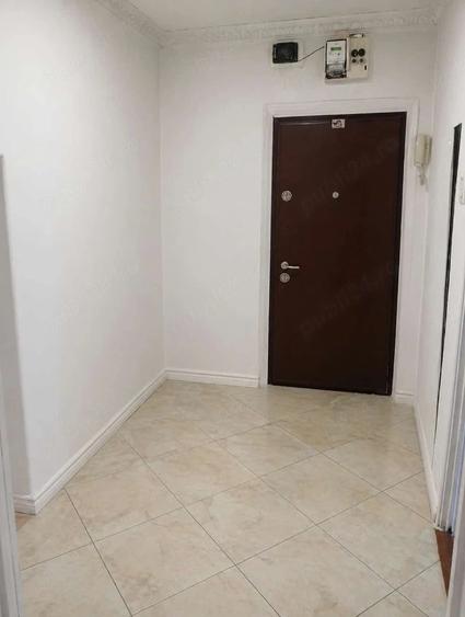 Apartament cu 3 camere decomandat, mobilat în Pantelimon