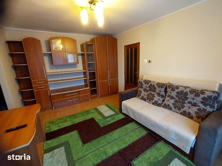 Apartament cu 2 camere în Micro 17