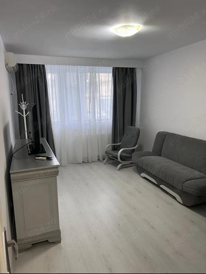 Apartament cu 2 camere decomandat în Delfinariu