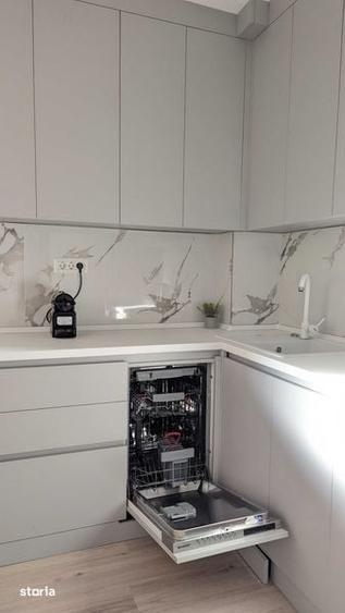 Apartament cu 2 camere semidecomandat în Ghencea