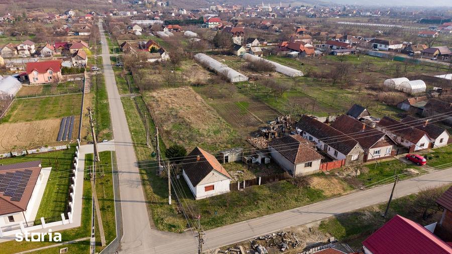 Casă cu 2 camere cu Teren 1570 Mp în Ghioroc