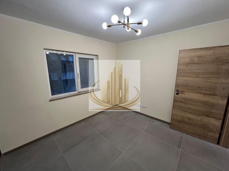 Apartament cu 3 camere decomandat în Complex Studențesc