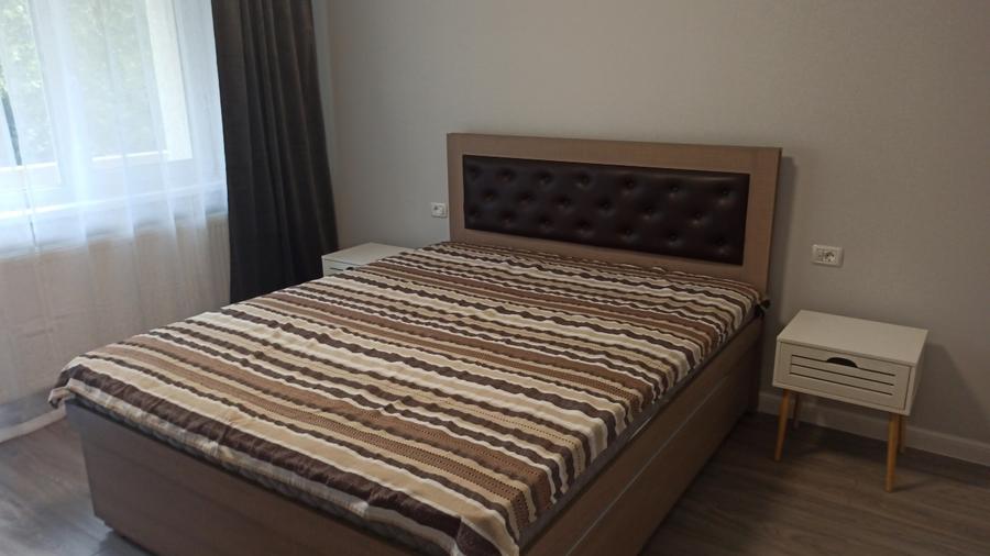 Apartament cu 2 camere semidecomandat în Podgoria
