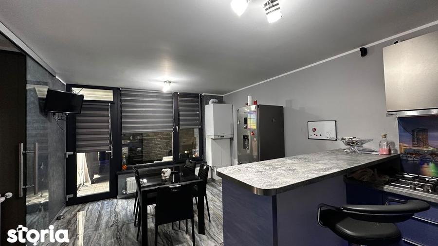 Casă cu 3 camere cu Canalizare în Port