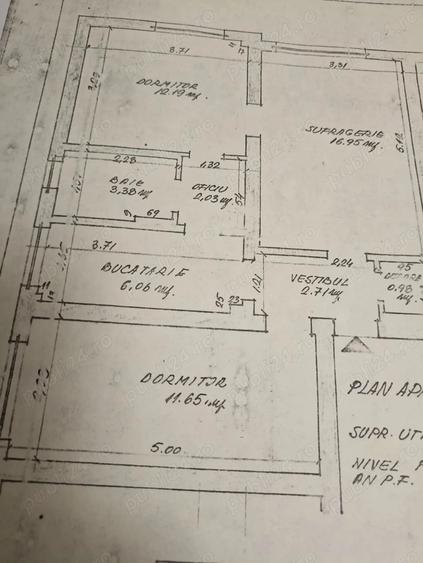 Apartament cu 3 camere semidecomandat în Ultracentral