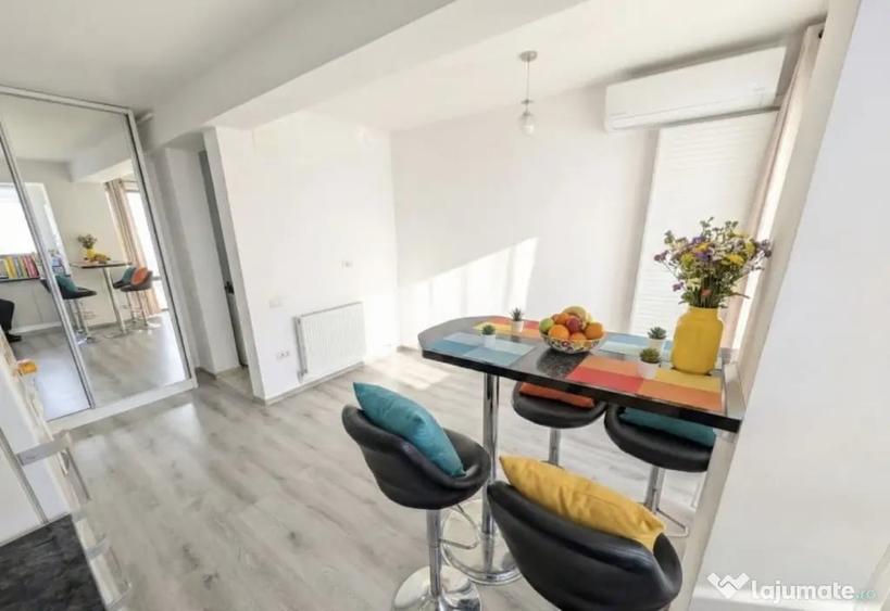 Apartament cu 2 camere decomandat în Central