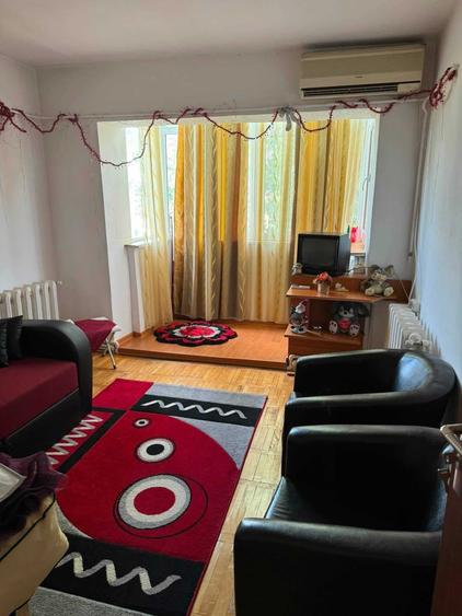 Apartament cu 2 camere decomandat în Gară