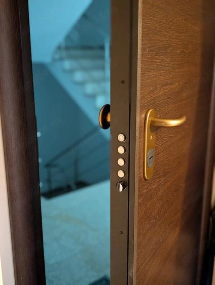 Apartament cu 2 camere decomandat în Tomis Plus
