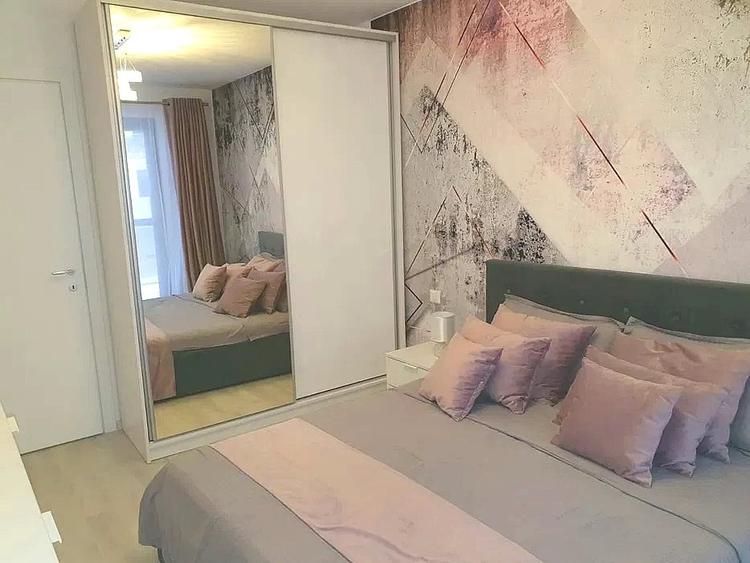 Apartament cu 2 camere semidecomandat, mobilat în Theodor Pallady