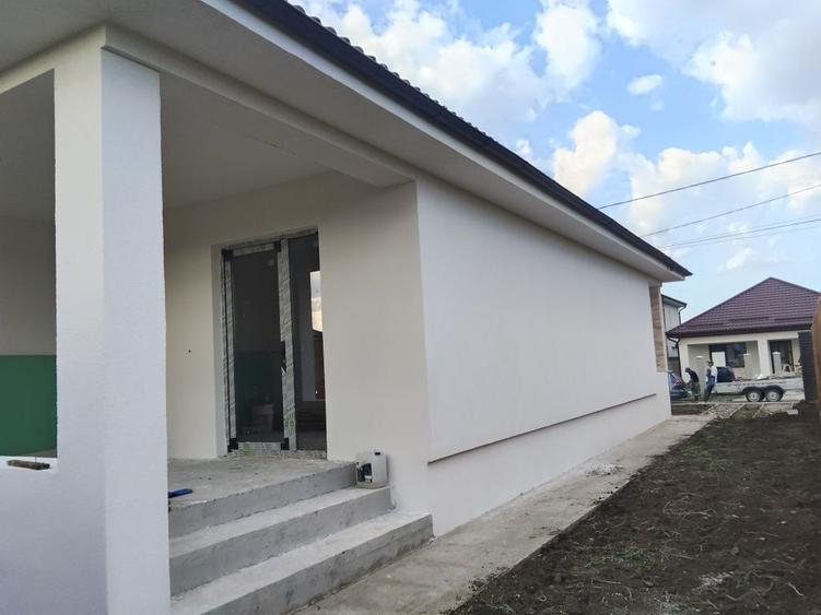 Casă cu 4 camere în Cumpăna