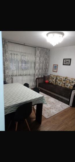 Apartament cu 2 camere semidecomandat în Micro 14