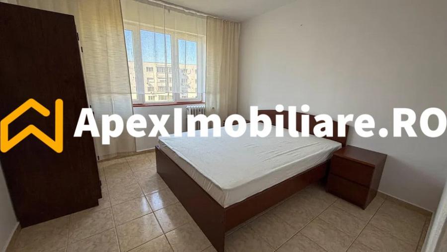 Apartament cu 3 camere decomandat în Dristor
