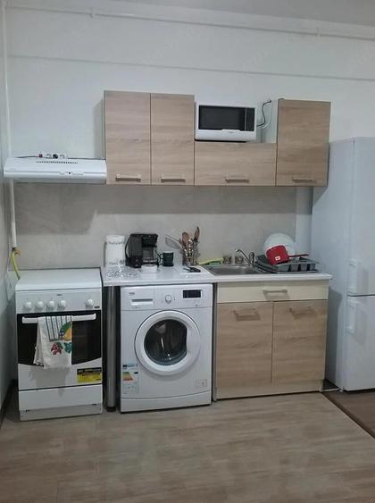 Apartament cu 2 camere semidecomandat în Iris