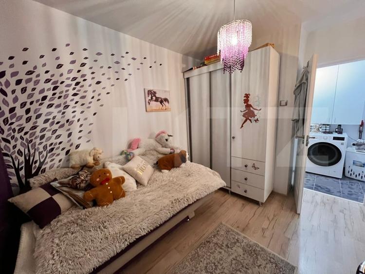 Apartament cu 4 camere decomandat, mobilat în Hunedoara