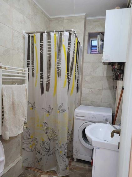 Apartament cu 2 camere decomandat în Splaiul Unirii