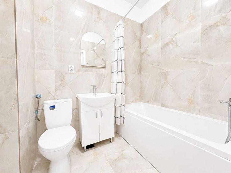Apartament cu 3 camere decomandat în Central