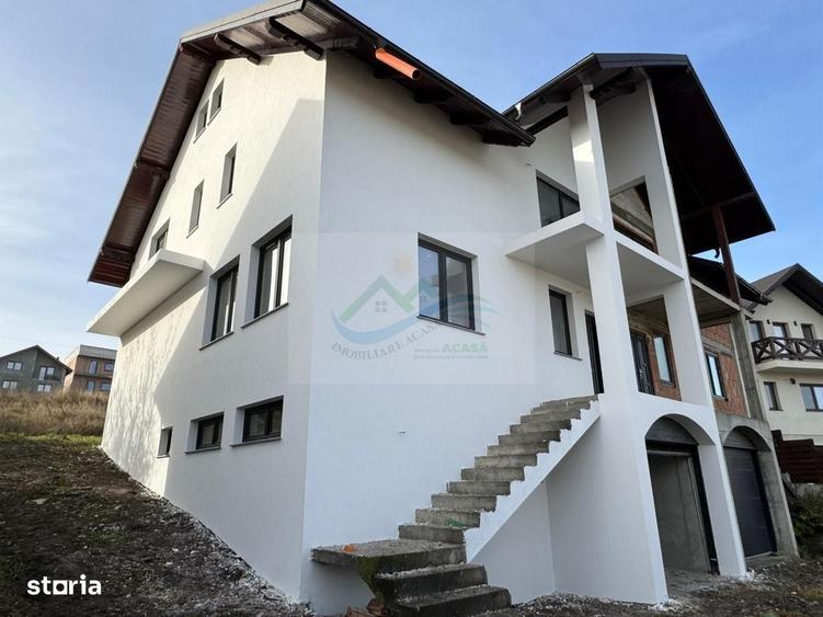Casă cu 4 camere cu Teren 300 Mp în Central