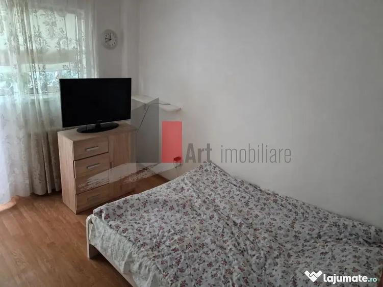 Apartament cu 4 camere decomandat în Chișinau