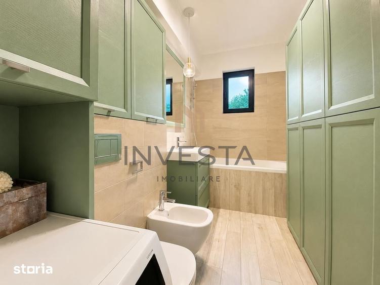 Apartament cu 4 camere semidecomandat în Central
