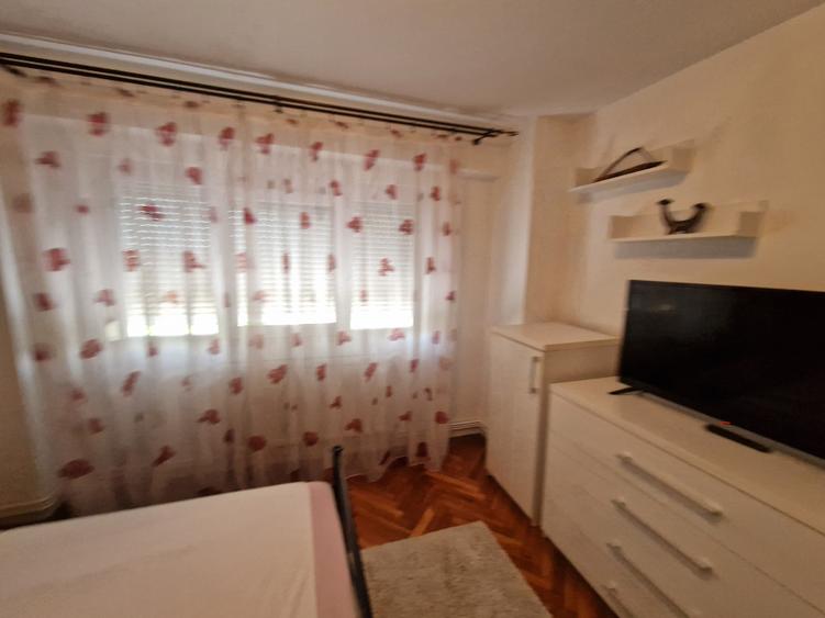 Apartament cu 3 camere decomandat în Circumvalațiunii