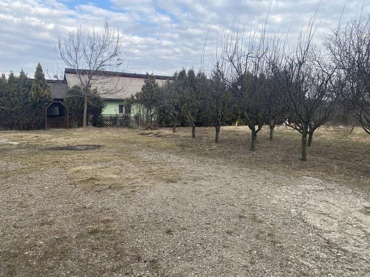 Teren de 1255 mp, în Vernești