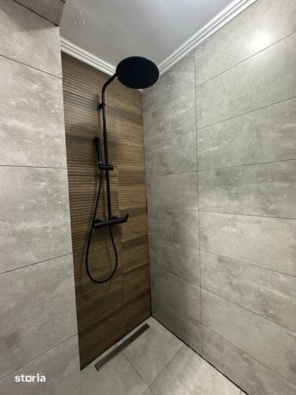 Apartament cu 4 camere decomandat, mobilat în Ștrand