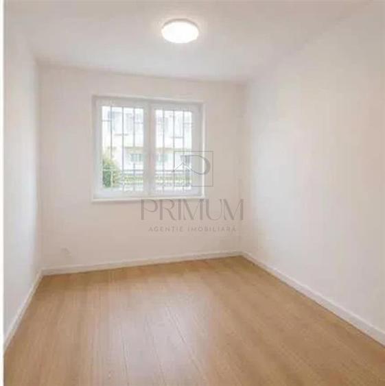 Apartament cu 3 camere semidecomandat în Șagului
