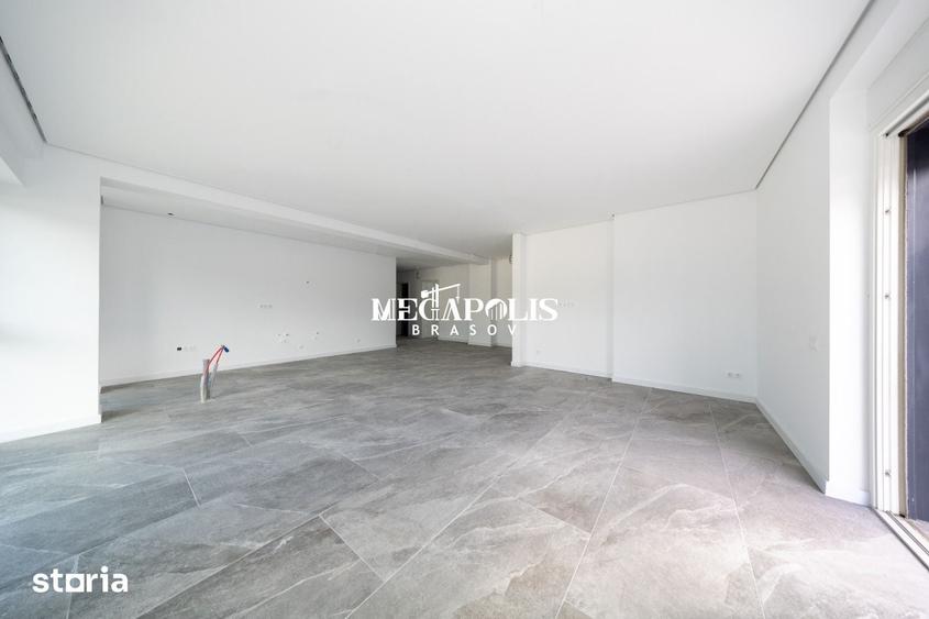 Apartament cu 4 camere în Sud