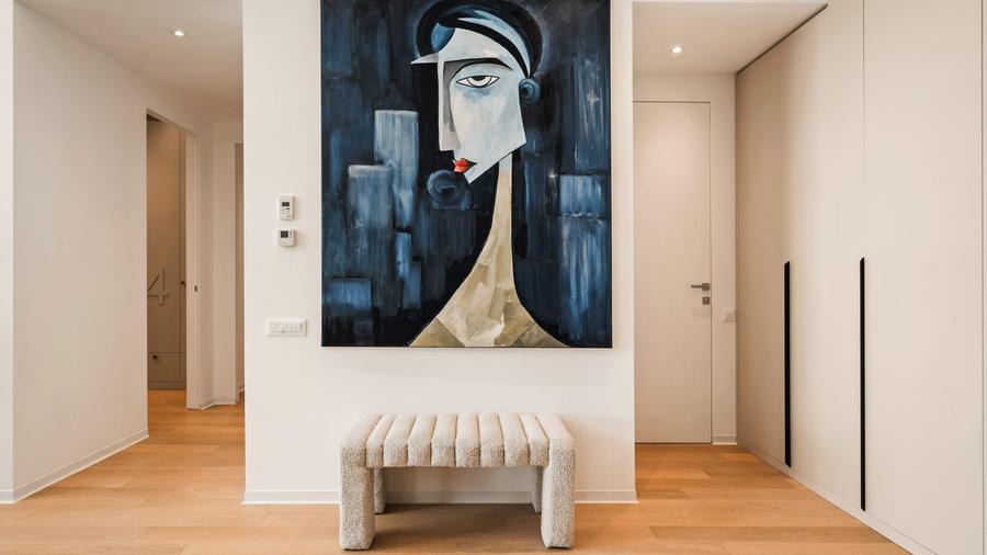 Penthouse cu 5 camere, mobilat în Barbu Văcărescu