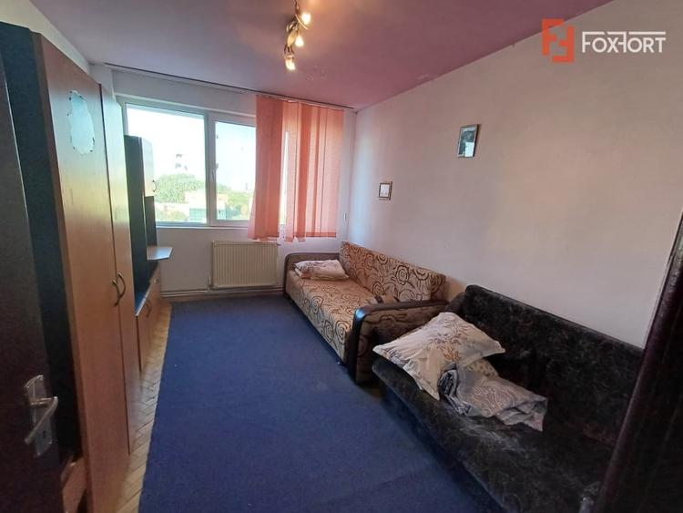 Apartament cu 3 camere decomandat, mobilat în Complex Studențesc