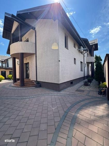 Vila Superba pentru 2 familii /9 Camere /Curte 721 - 15