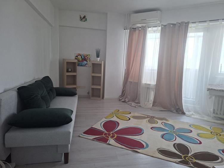 Apartament cu 2 camere decomandat în Ghencea