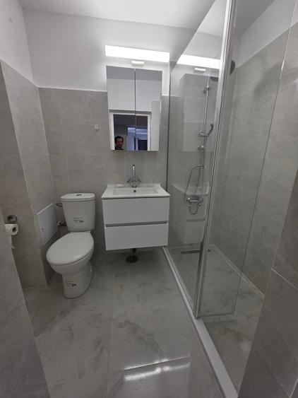 Garsonieră decomandată, mobilată în Decebal