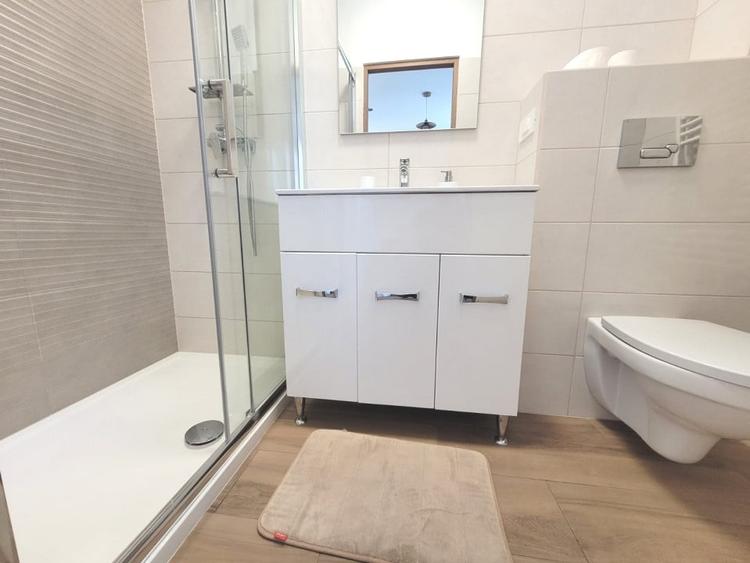 Apartament cu 2 camere decomandat, mobilat în Centrul Civic