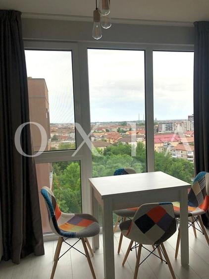 Apartament cu 2 camere semidecomandat, mobilat în Soarelui