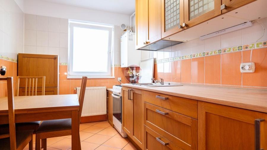 Apartament cu 2 camere decomandat, mobilat în Vitan-Bârzești