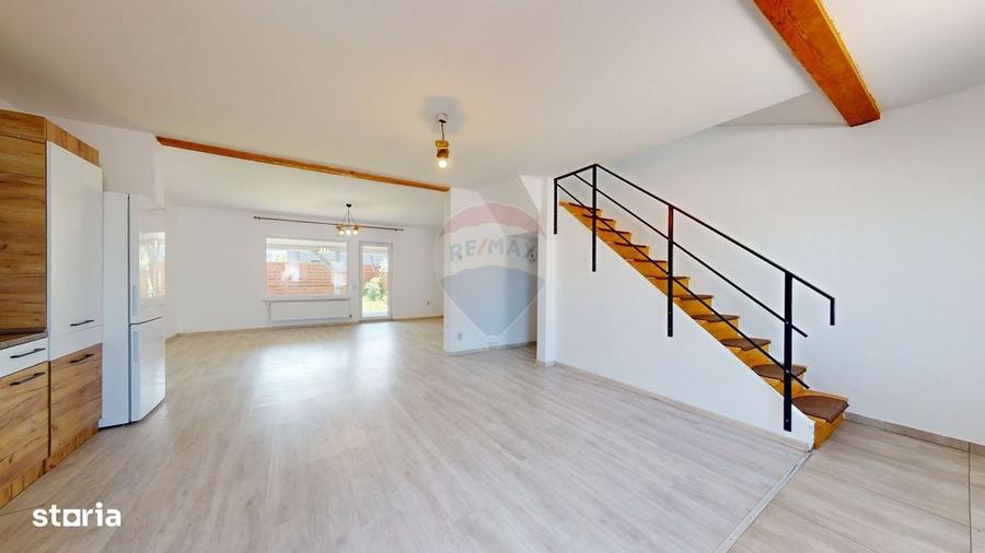 Casă cu 4 camere în Central