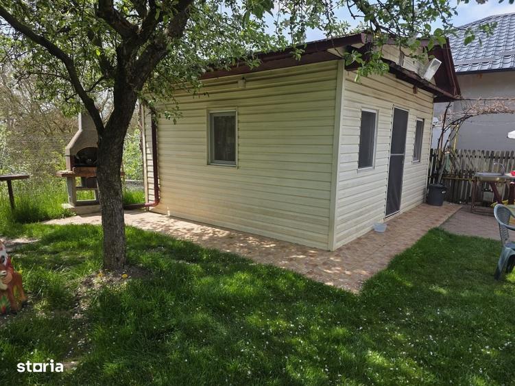Casă cu 3 camere în Dealu