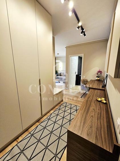 Apartament cu 2 camere semidecomandat, mobilat în Florești