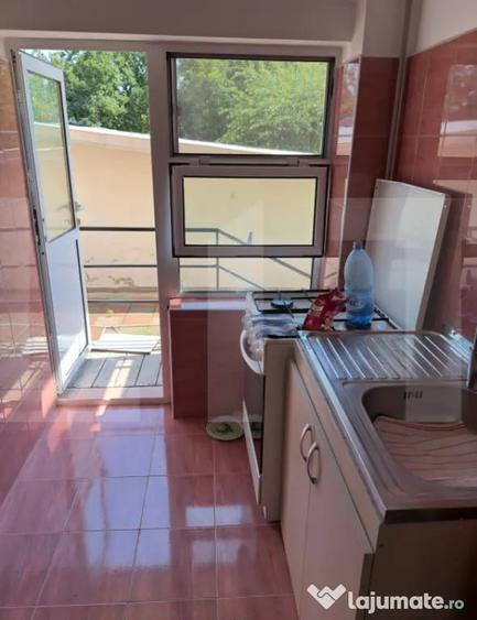 Spațiu comercial, de 480 mp, în Central