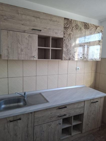 Apartament cu 2 camere decomandat în Romanilor
