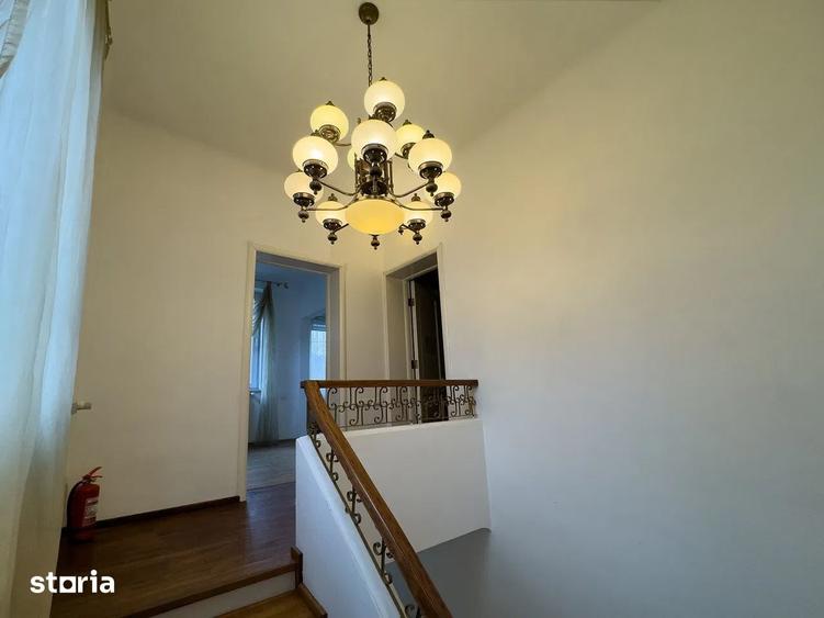 Casă cu 5 camere cu Teren 140 Mp în Ultracentral