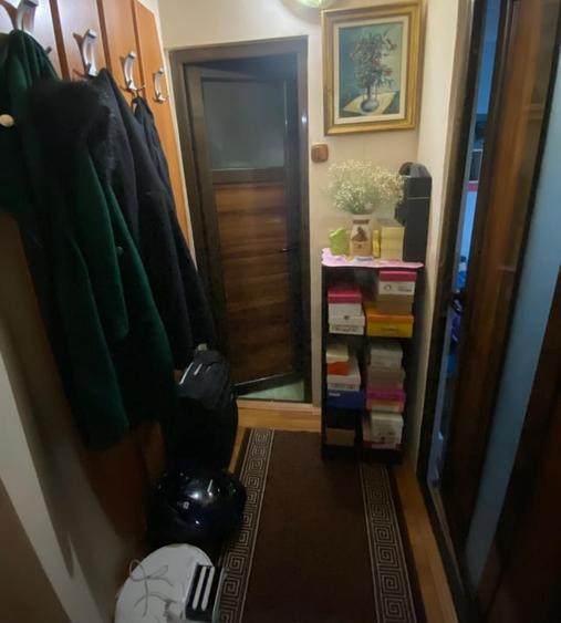 Apartament cu 3 camere decomandat, mobilat în 1 Mai