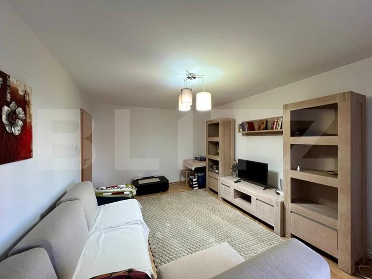 Apartament cu 3 camere decomandat, mobilat în Brazda lui Novac