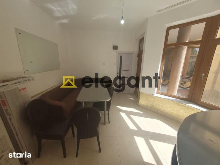 Apartament cu 5 camere în Craiovița Nouă